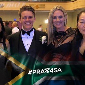 Meet your Posher, Dana